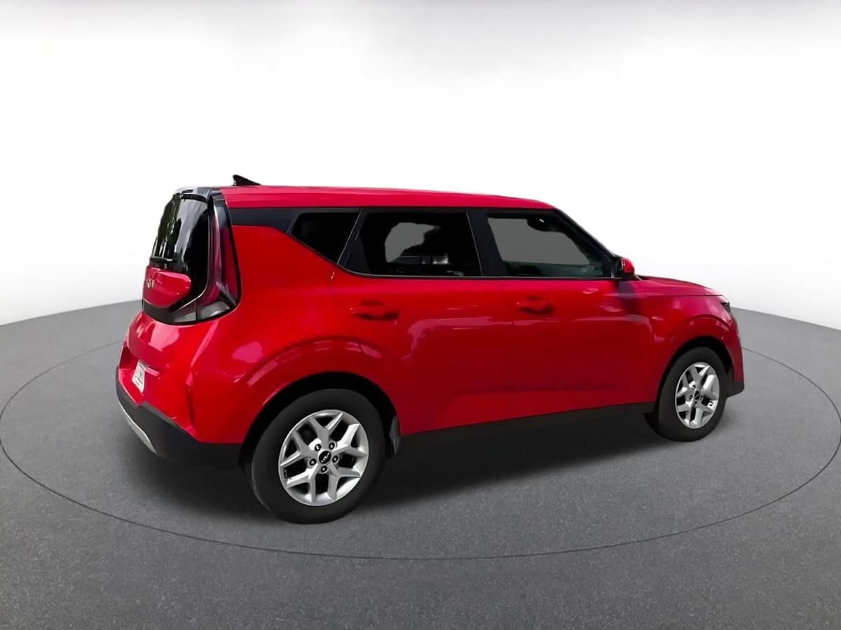 2025 Kia Soul - Image 13