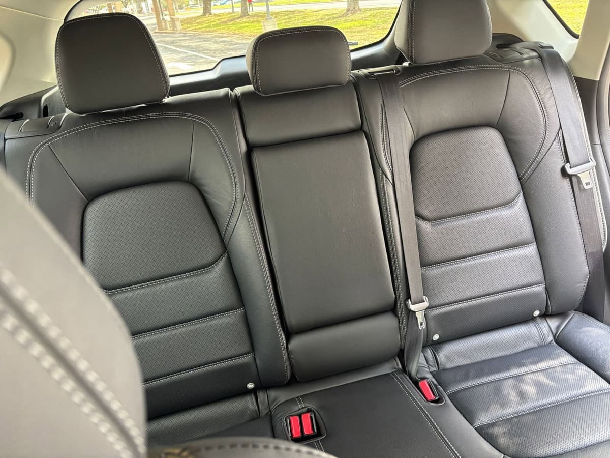 2025 Mazda CX-5 - Image 32