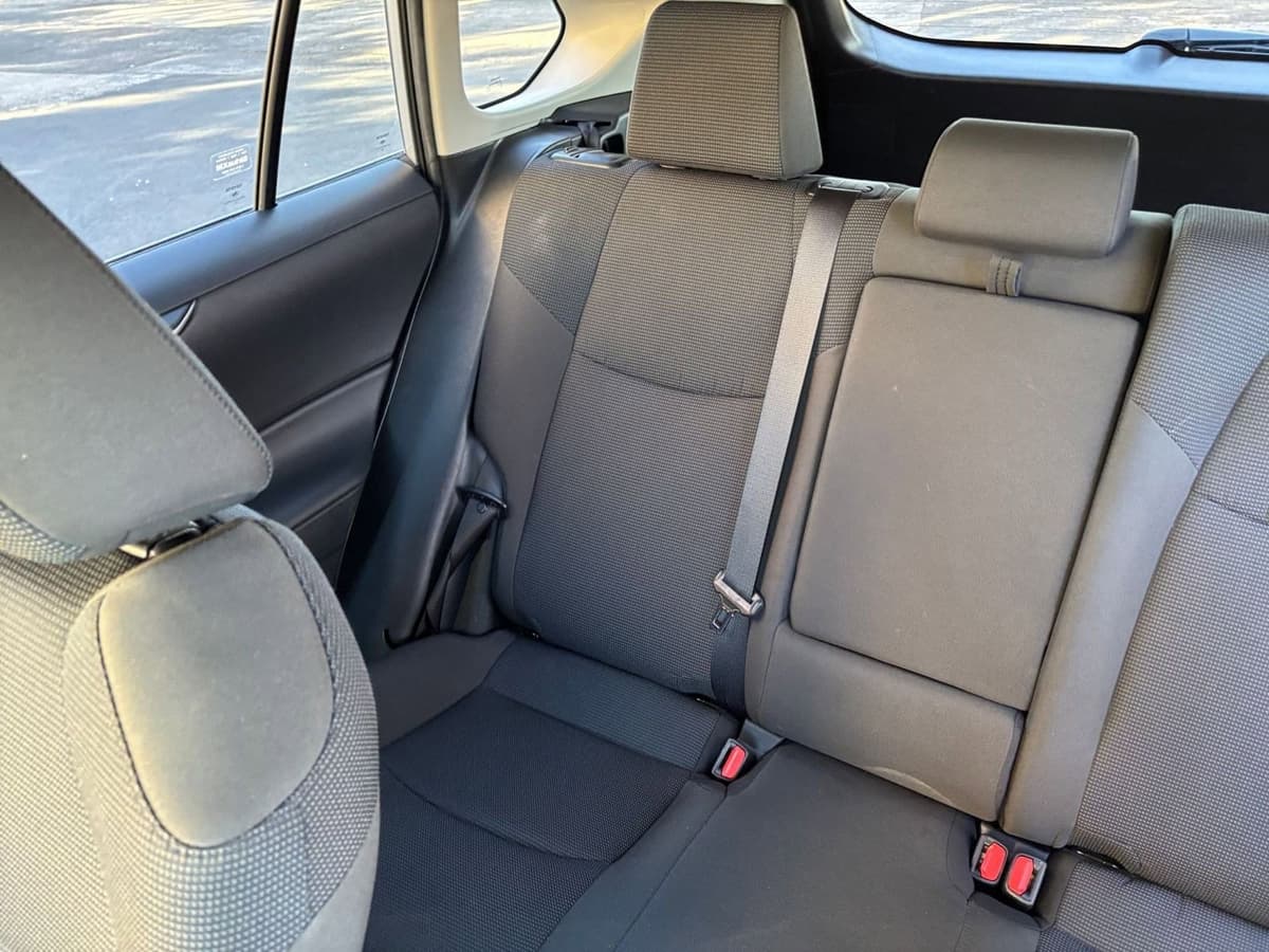 2025 Toyota RAV4 Hybrid - Image 34