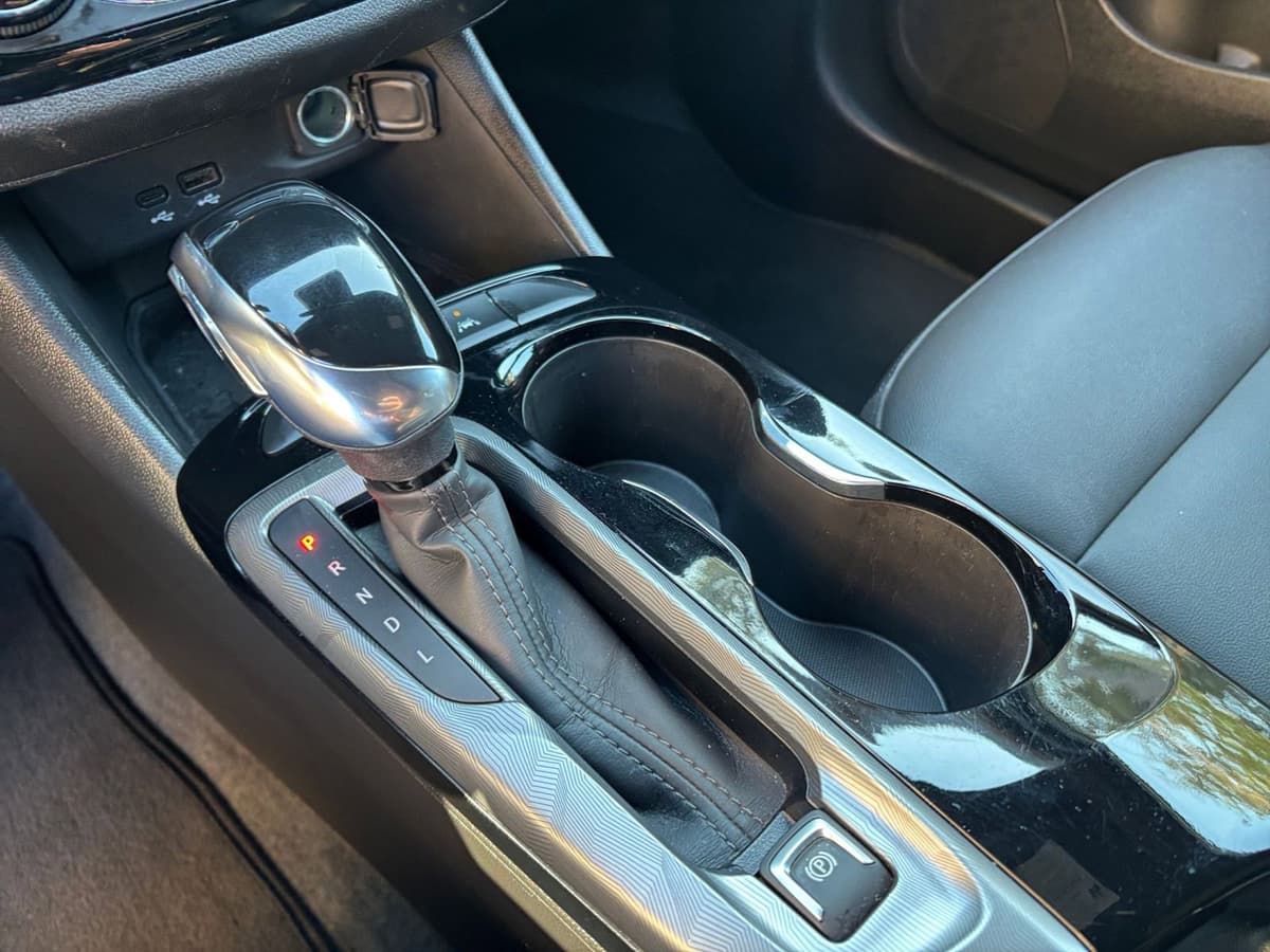 2025 Buick Envista - Image 35