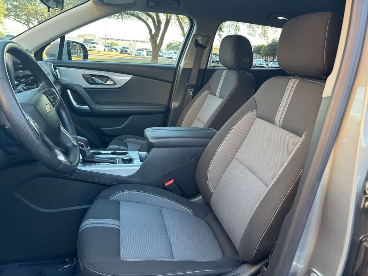 2025 Chevrolet Blazer - Image 31