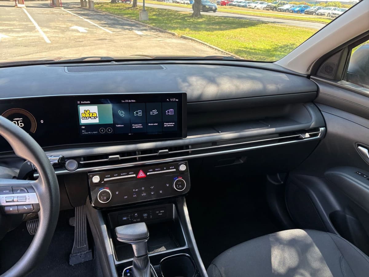 2025 Hyundai Tucson - Image 30