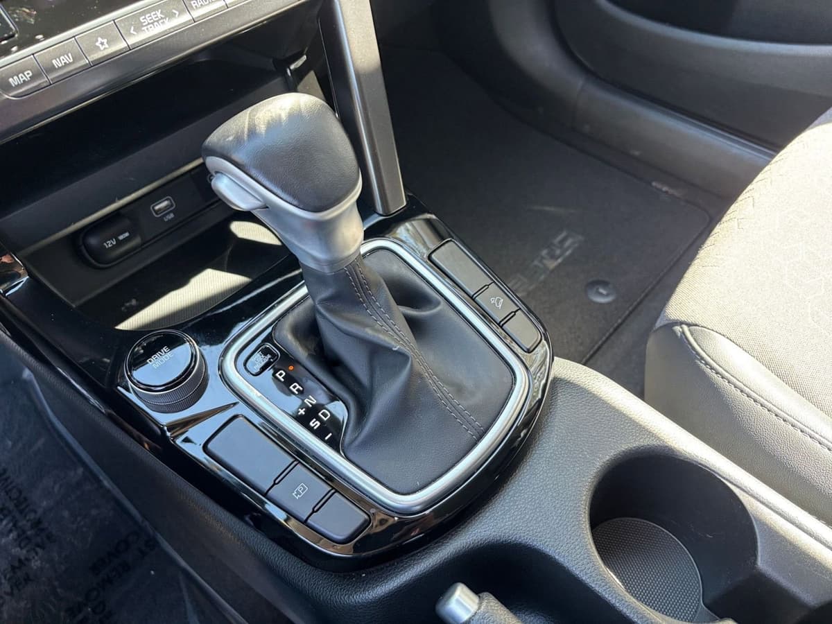 2025 Kia Seltos - Image 36