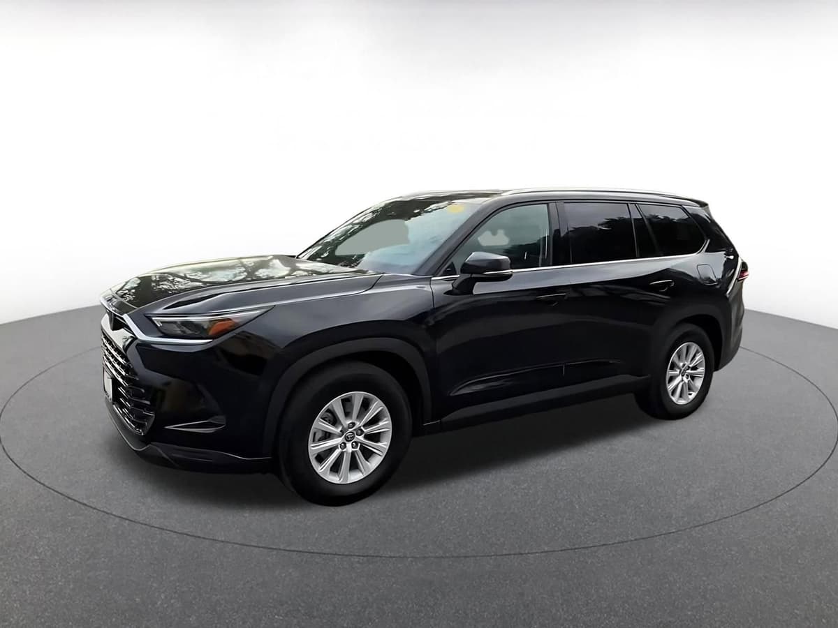 2025 Toyota Grand Highlander - Image 6