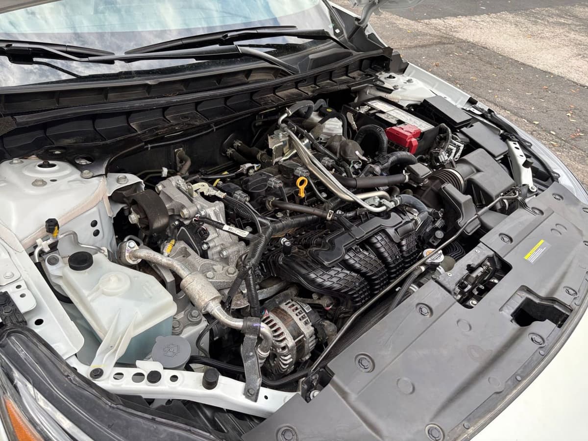 2025 Nissan Altima - Image 27