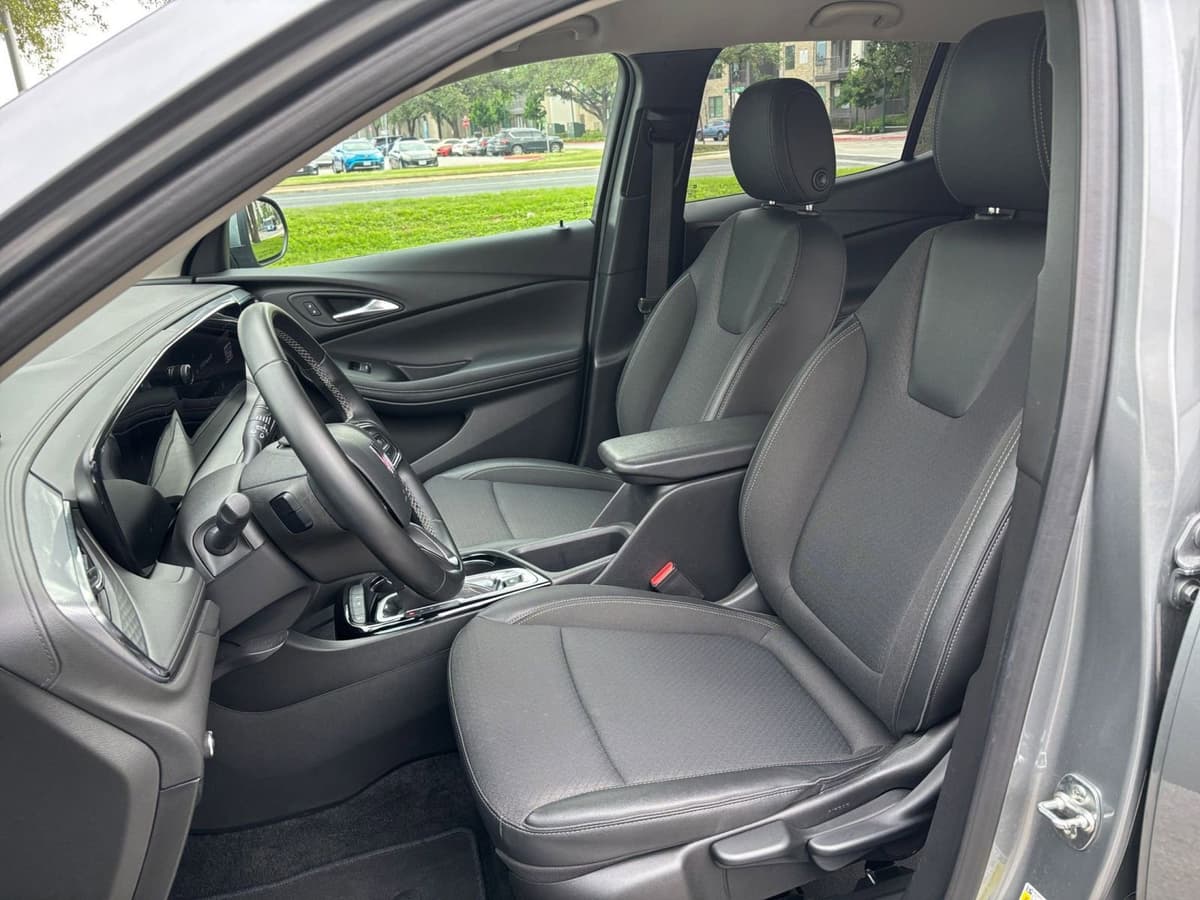 2025 Buick Encore GX - Image 31