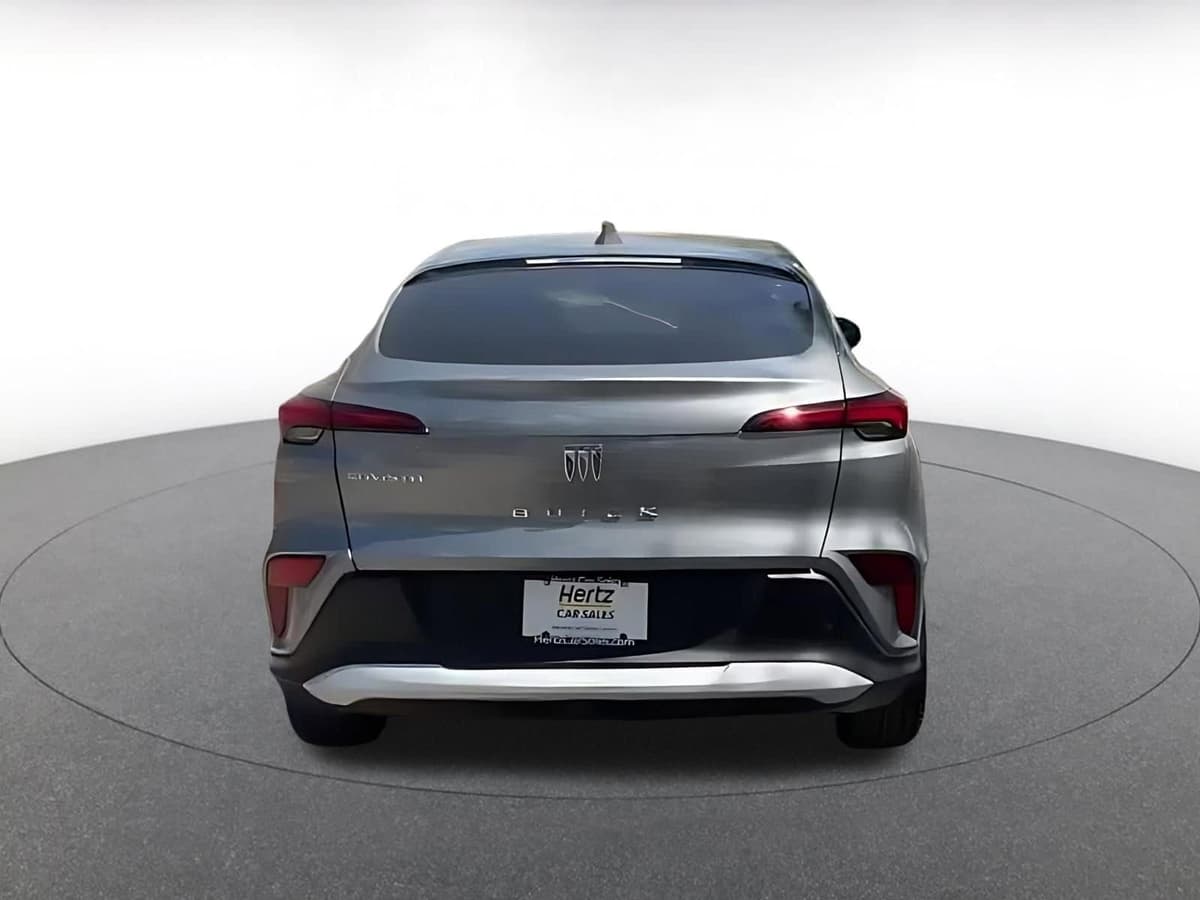 2025 Buick Envista - Image 12
