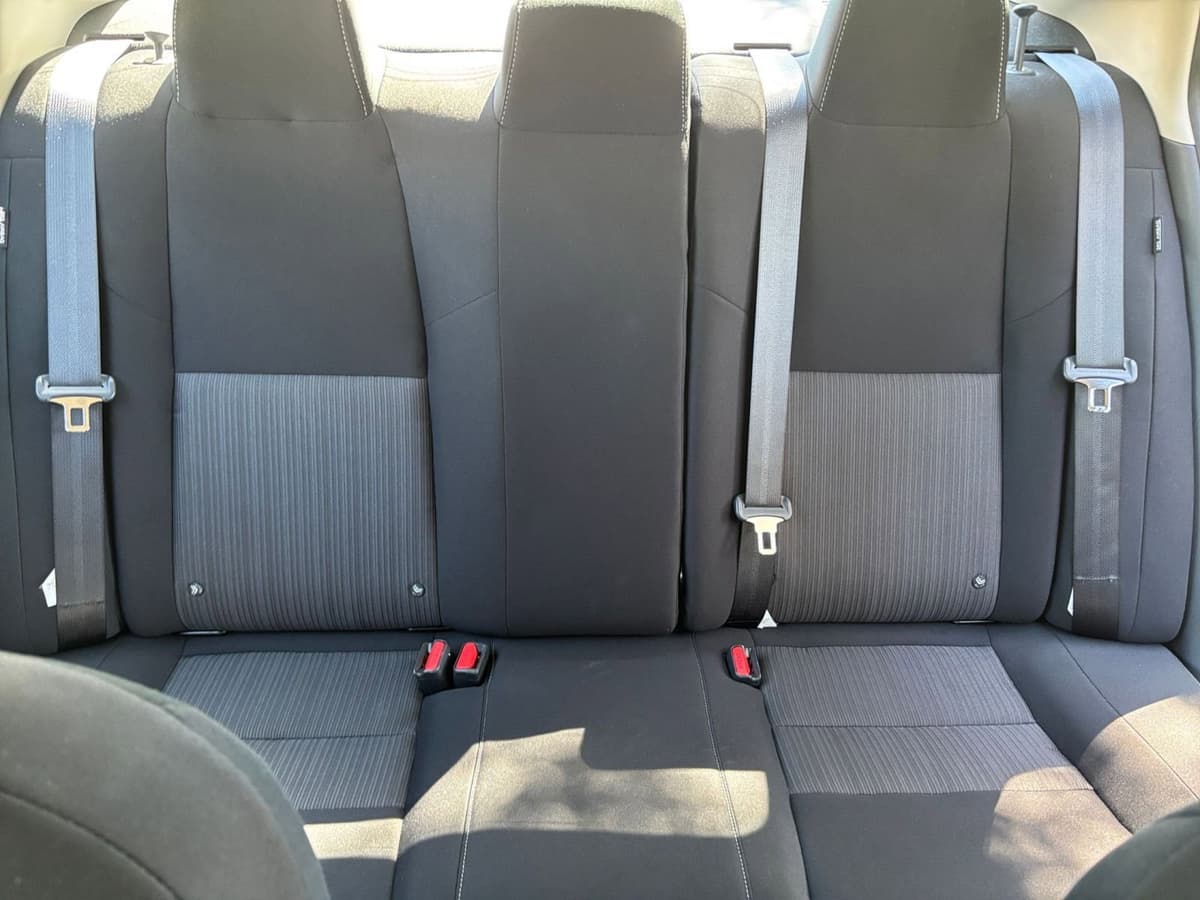 2025 Nissan Sentra - Image 33