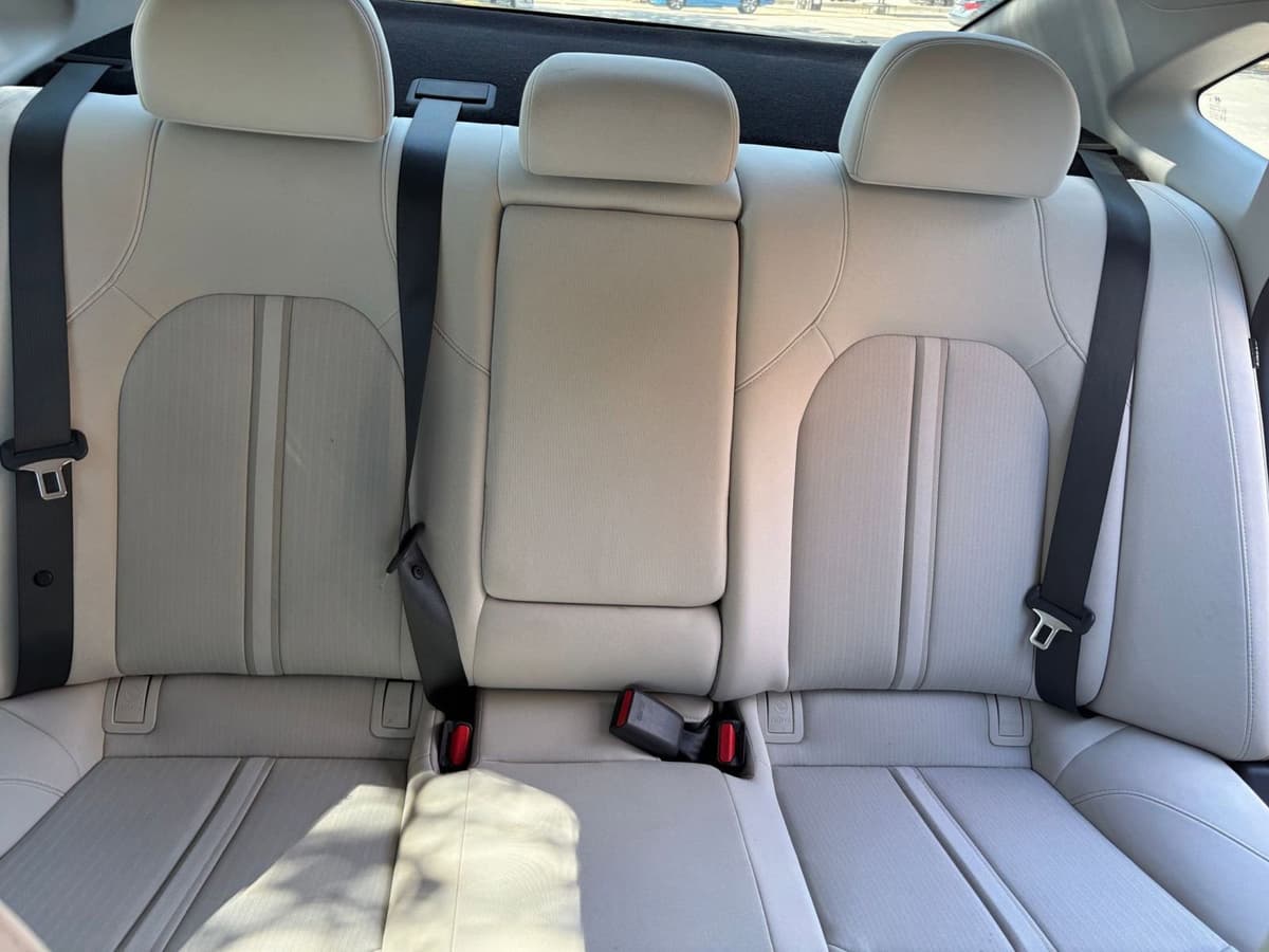 2025 Hyundai Sonata - Image 33