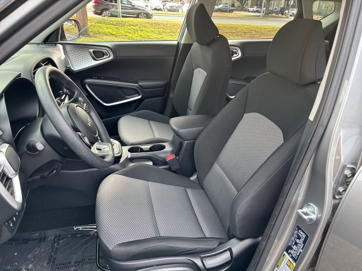 2025 Kia Soul - Image 31