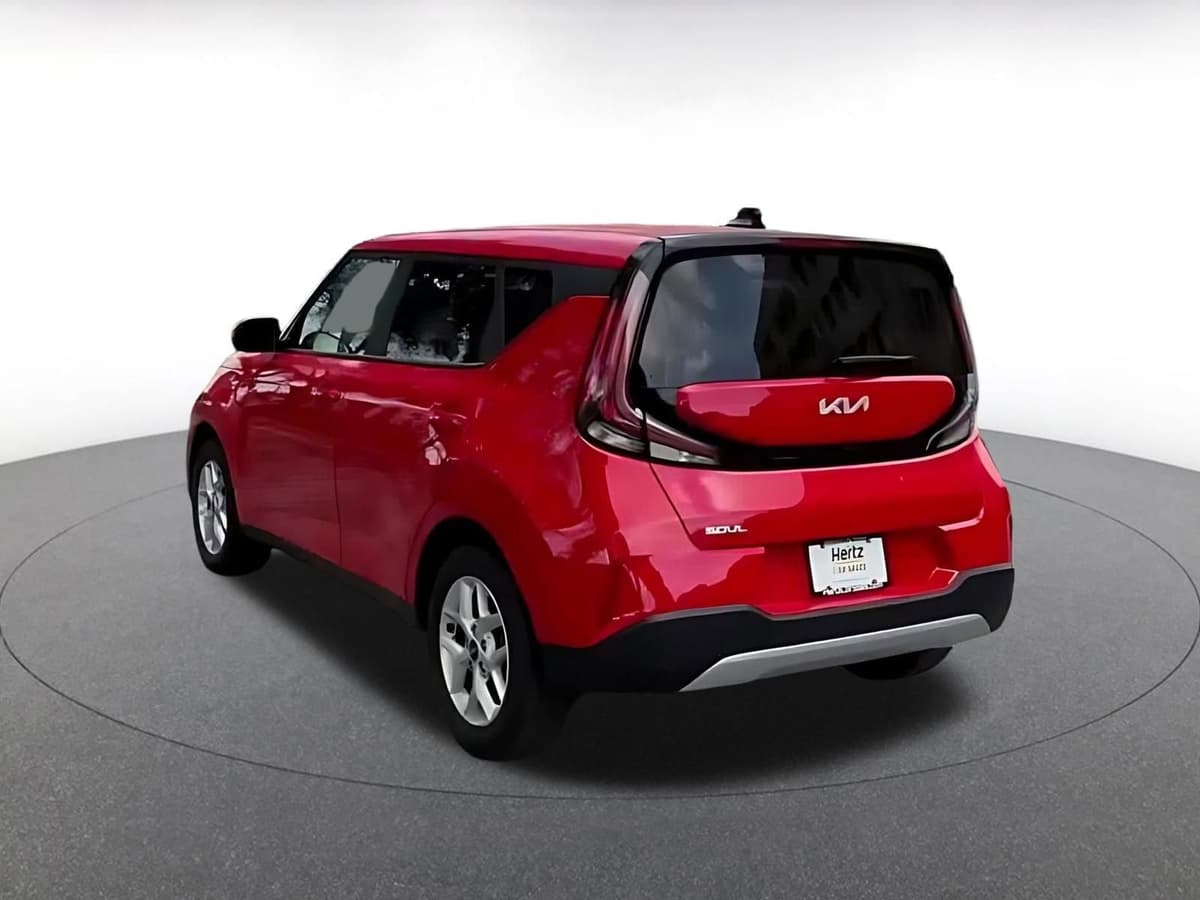 2025 Kia Soul - Image 8