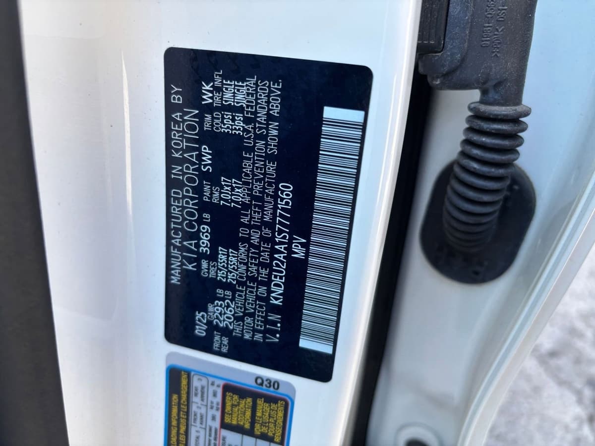 2025 Kia Seltos - Image 23