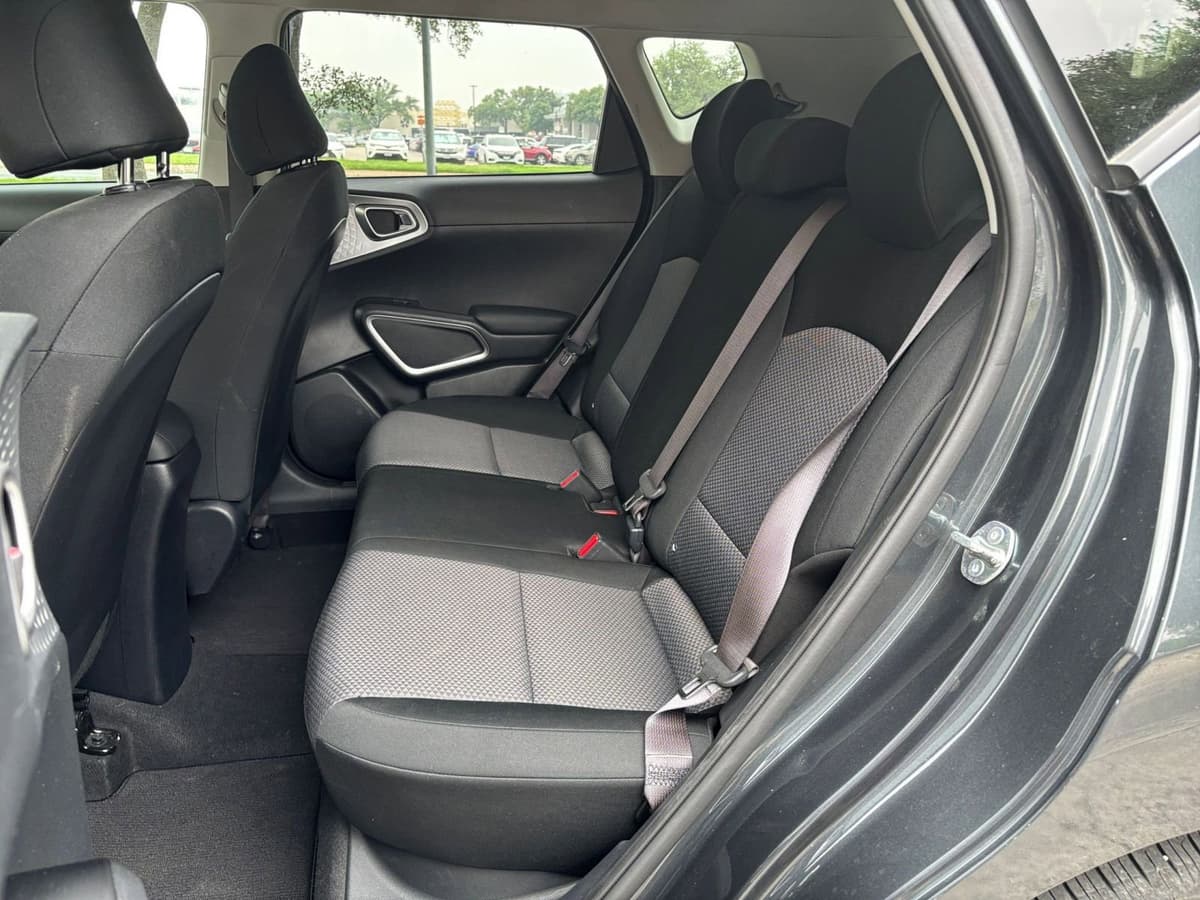 2025 Kia Soul - Image 21