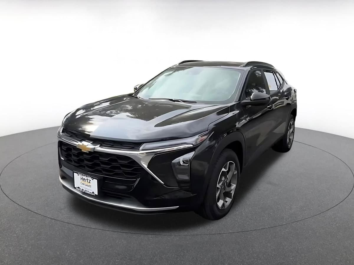 2025 Chevrolet Trax - Image 6