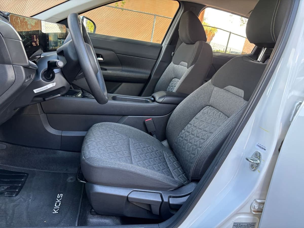 2025 Nissan Kicks - Image 22
