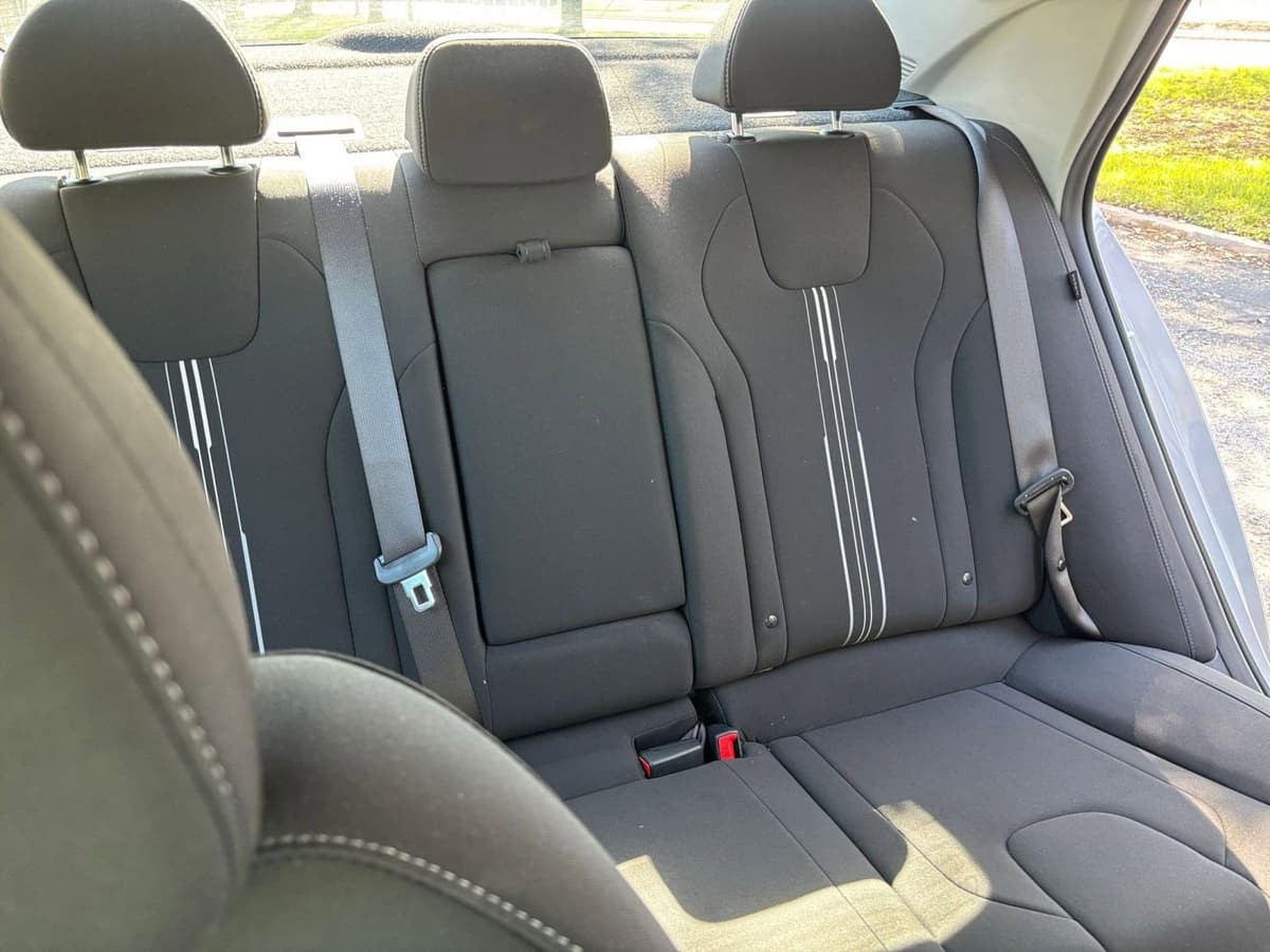 2025 Hyundai Elantra - Image 32