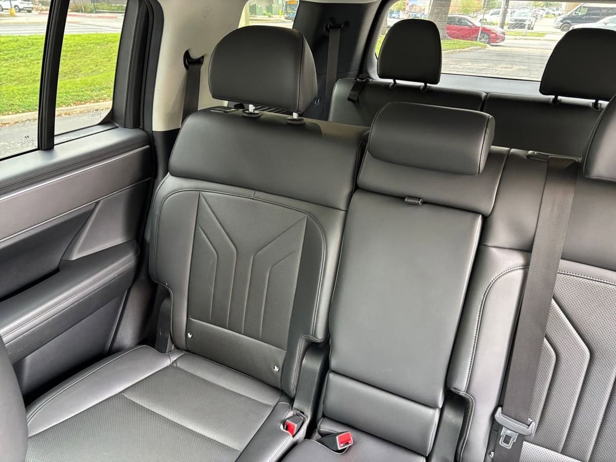 2025 Hyundai Santa Fe - Image 34