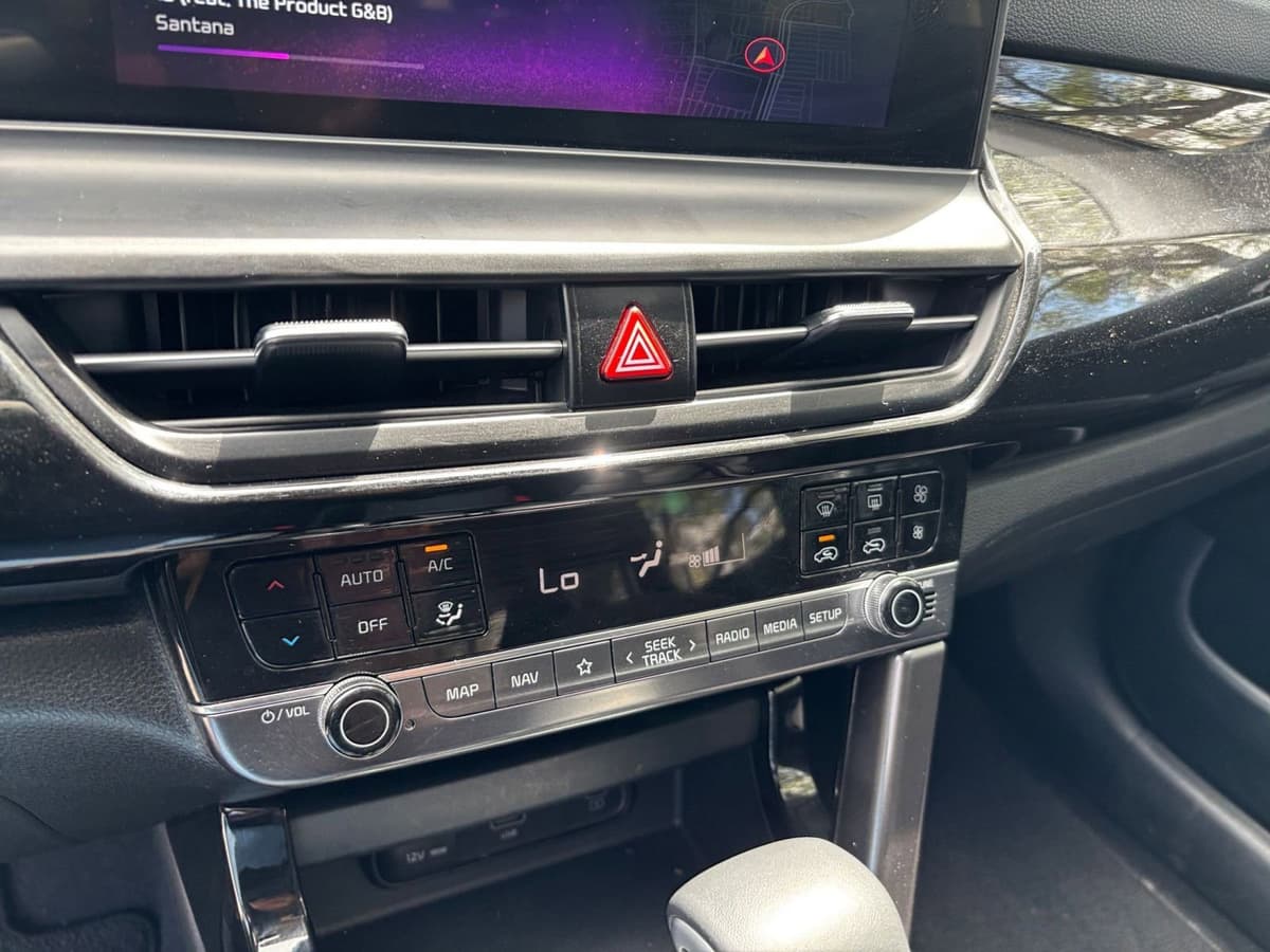 2025 Kia Seltos - Image 22