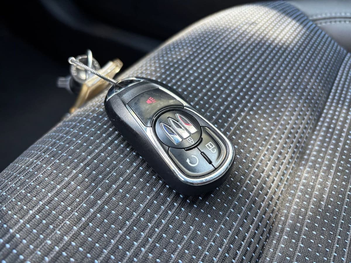 2025 Buick Envista - Image 20