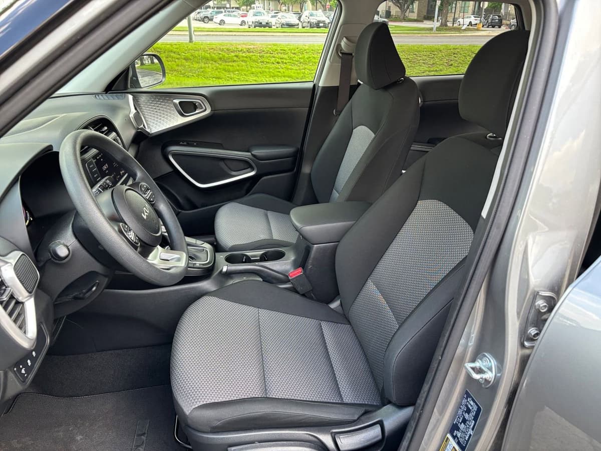 2025 Kia Soul - Image 31