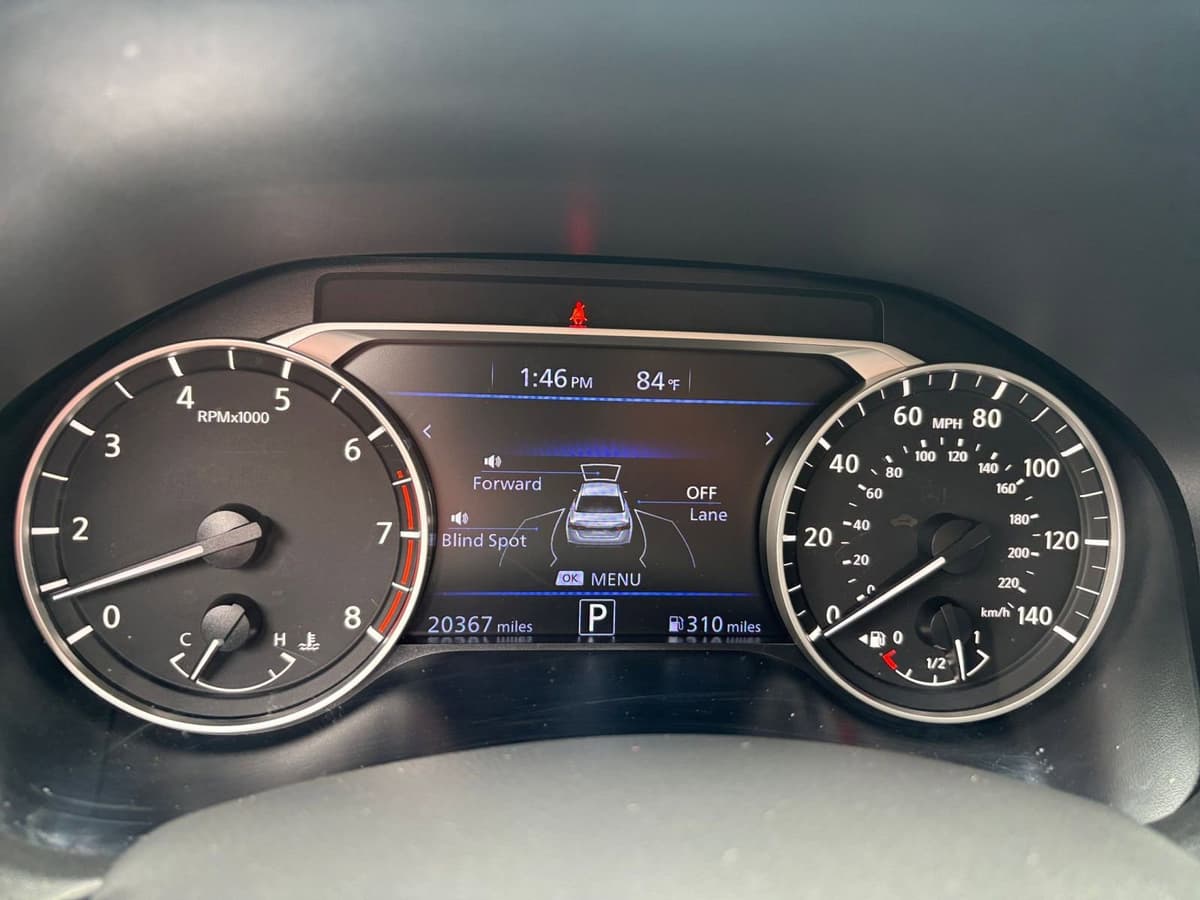 2025 Nissan Altima - Image 35