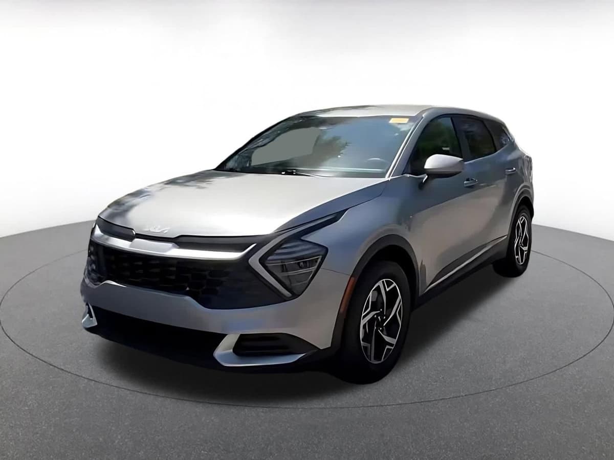 2025 Kia Sportage - Image 6