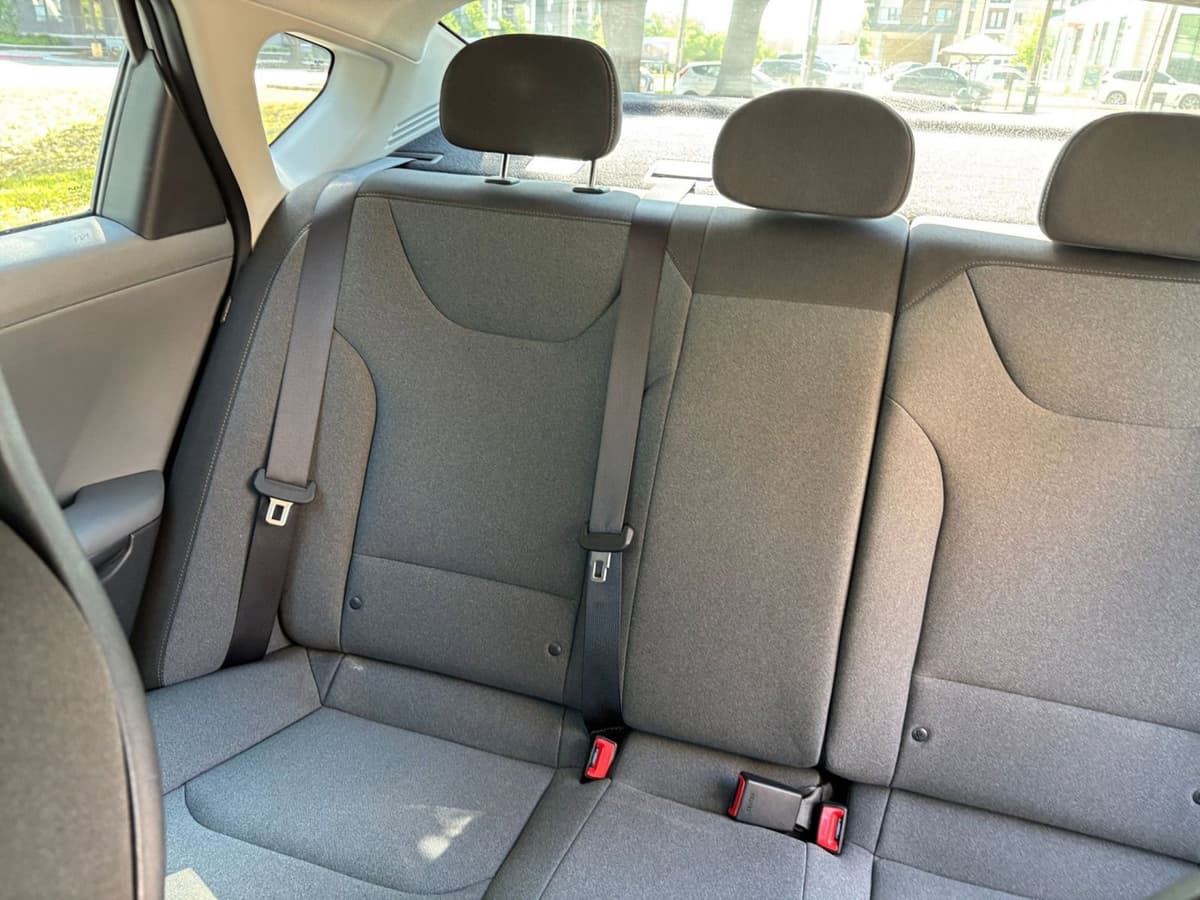 2025 Kia K4 - Image 36