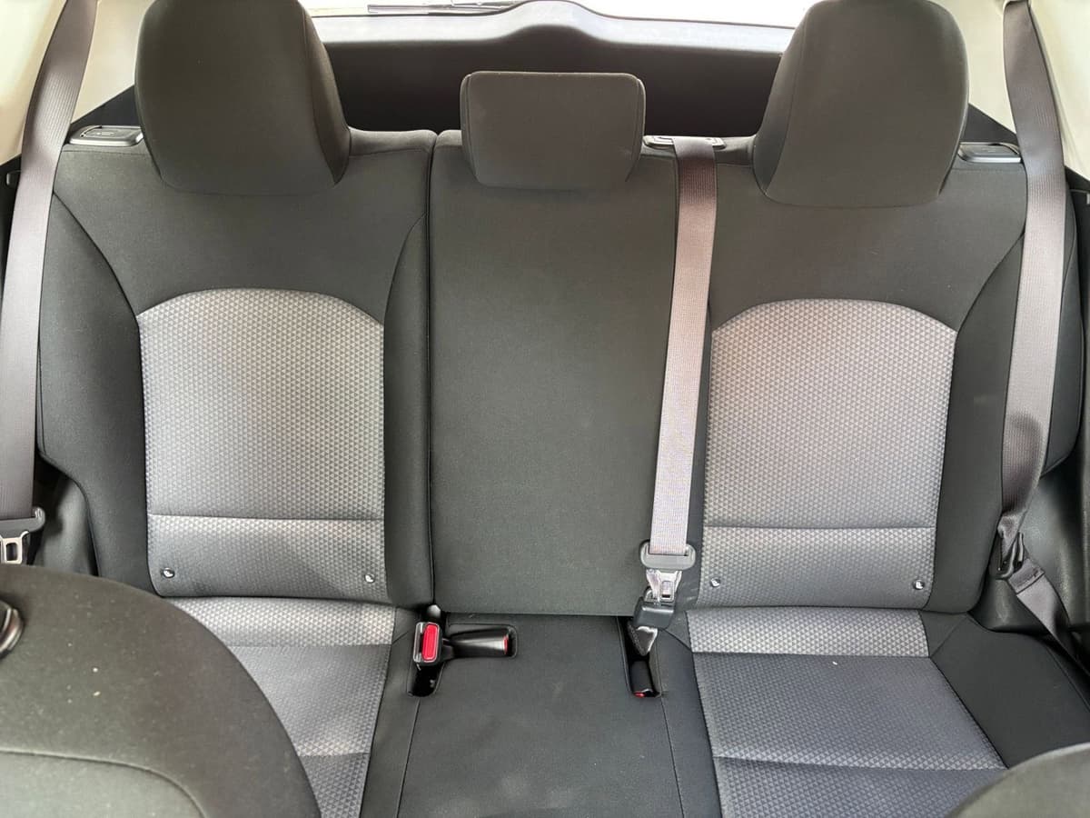 2025 Kia Soul - Image 33