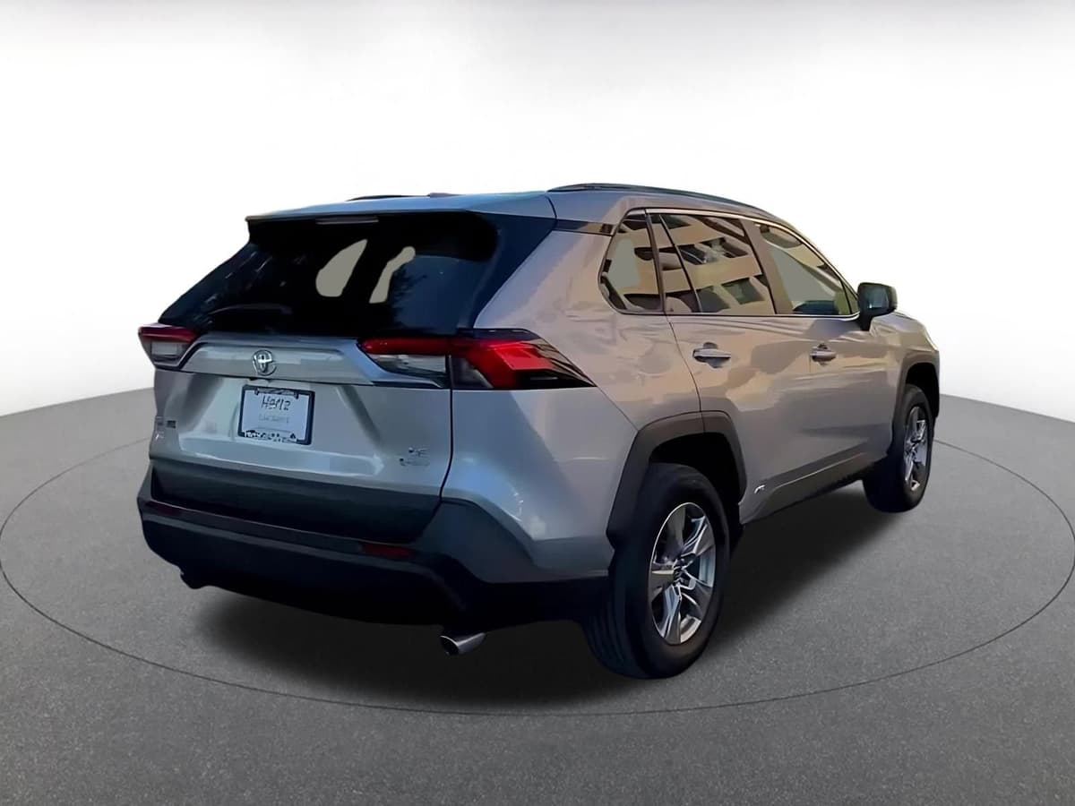 2025 Toyota RAV4 Hybrid - Image 12