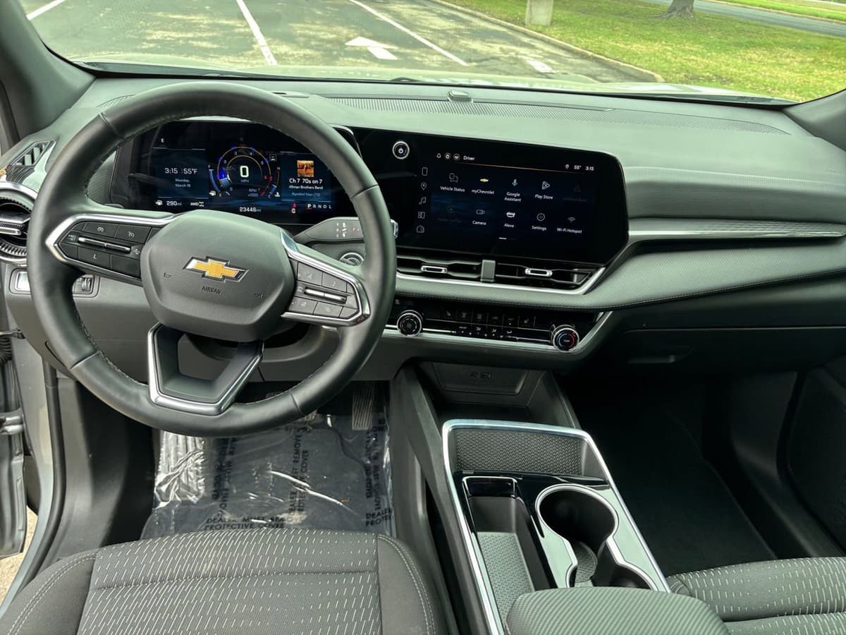 2025 Chevrolet Equinox - Image 28