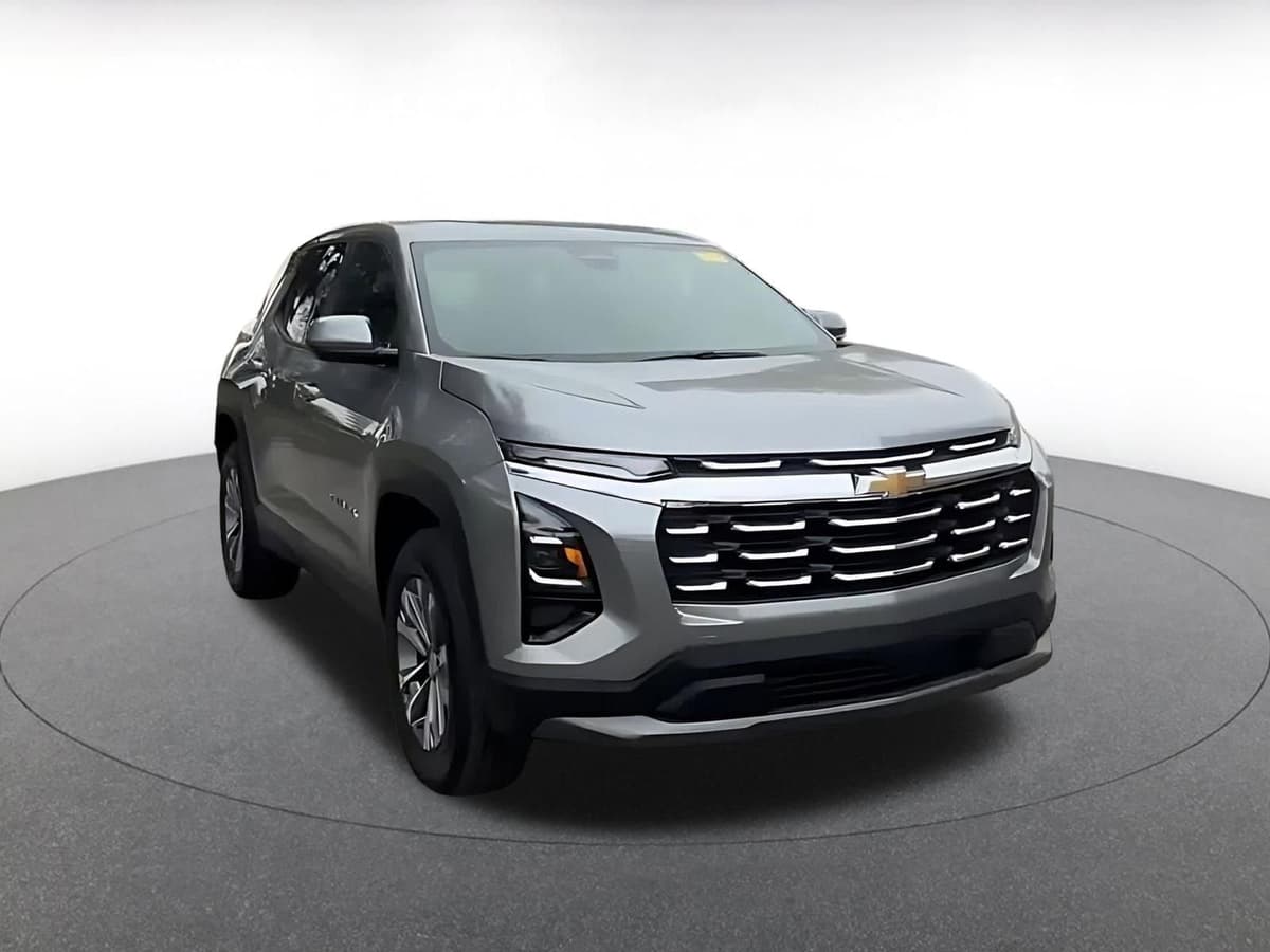 2025 Chevrolet Equinox - Image 3