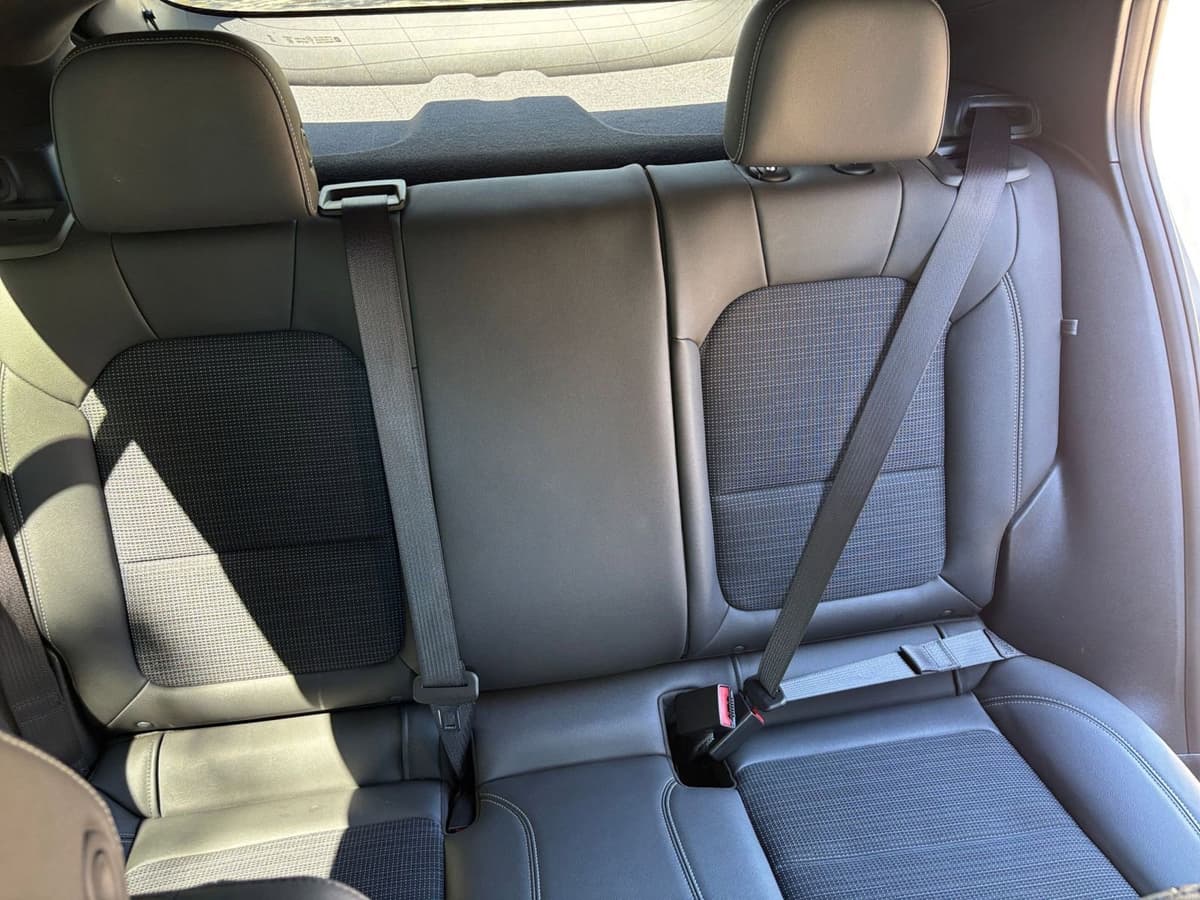 2025 Buick Envista - Image 33