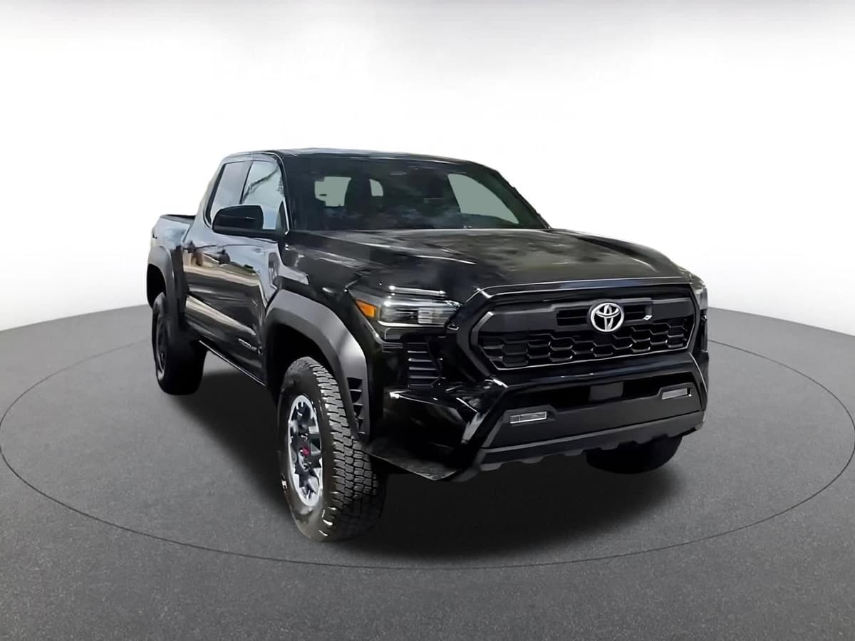 2024 Toyota Tacoma - Image 3