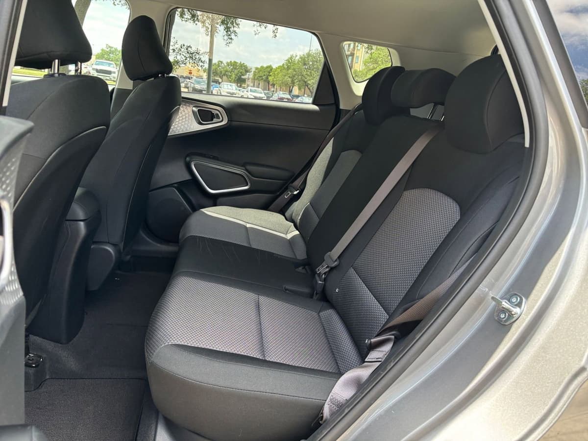2025 Kia Soul - Image 21