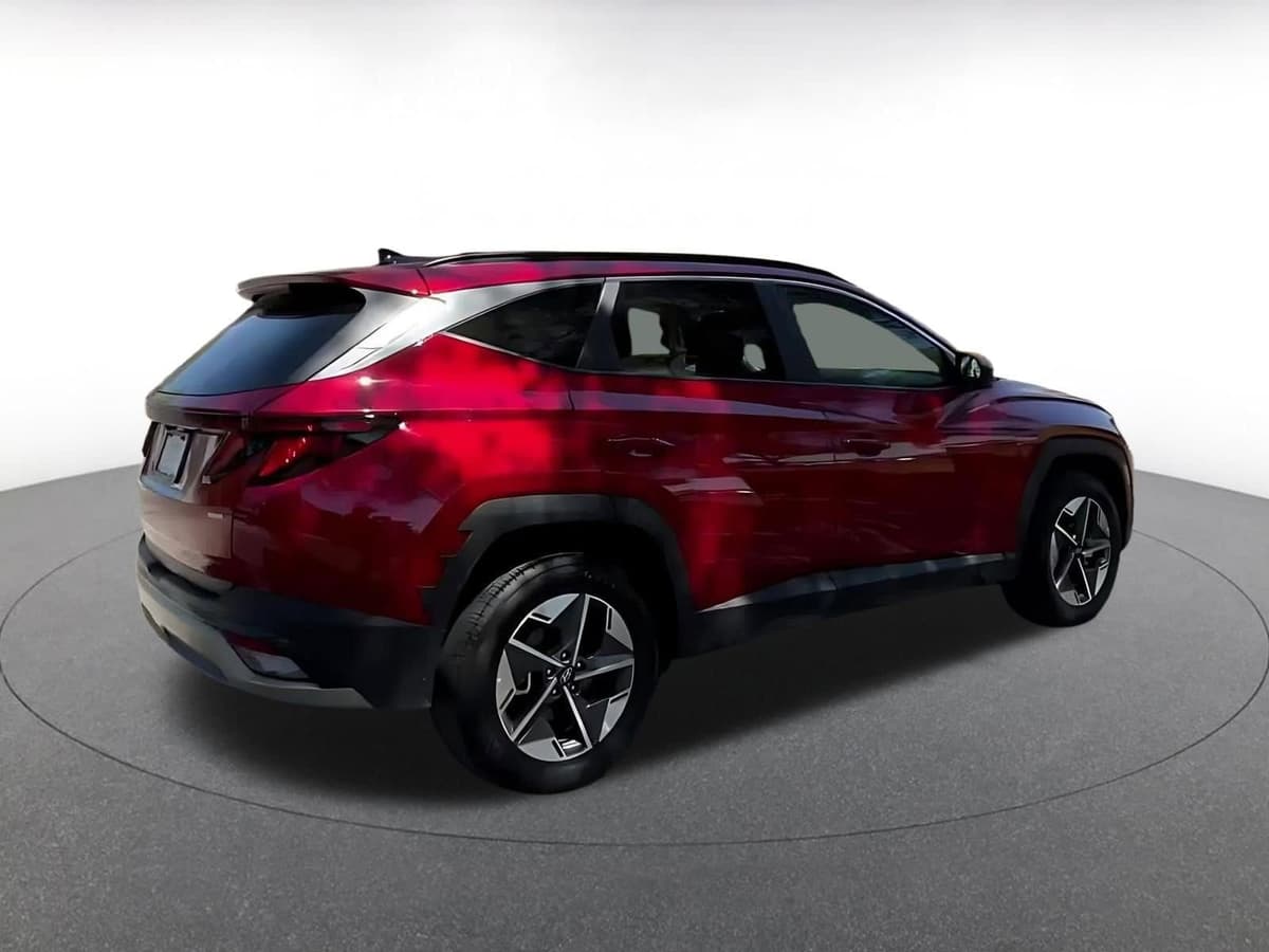 2025 Hyundai Tucson - Image 12