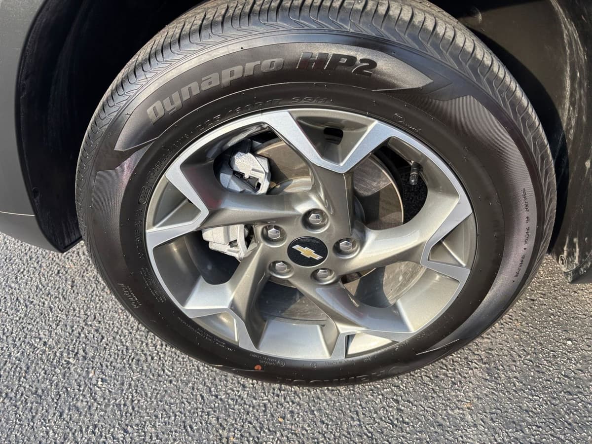 2025 Chevrolet Trax - Image 23