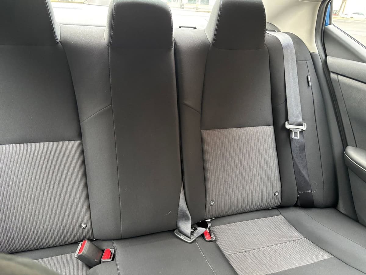 2025 Nissan Sentra - Image 32