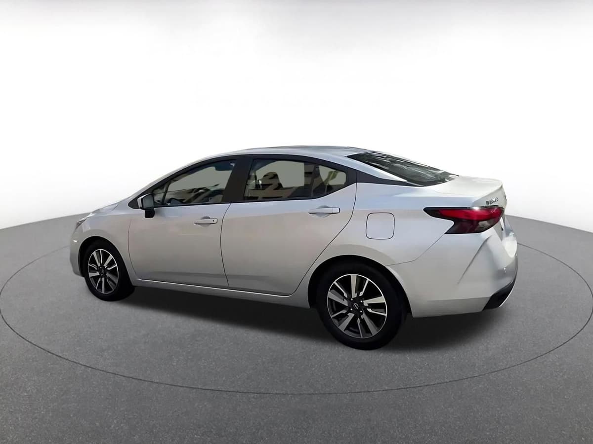 2025 Nissan Versa - Image 10