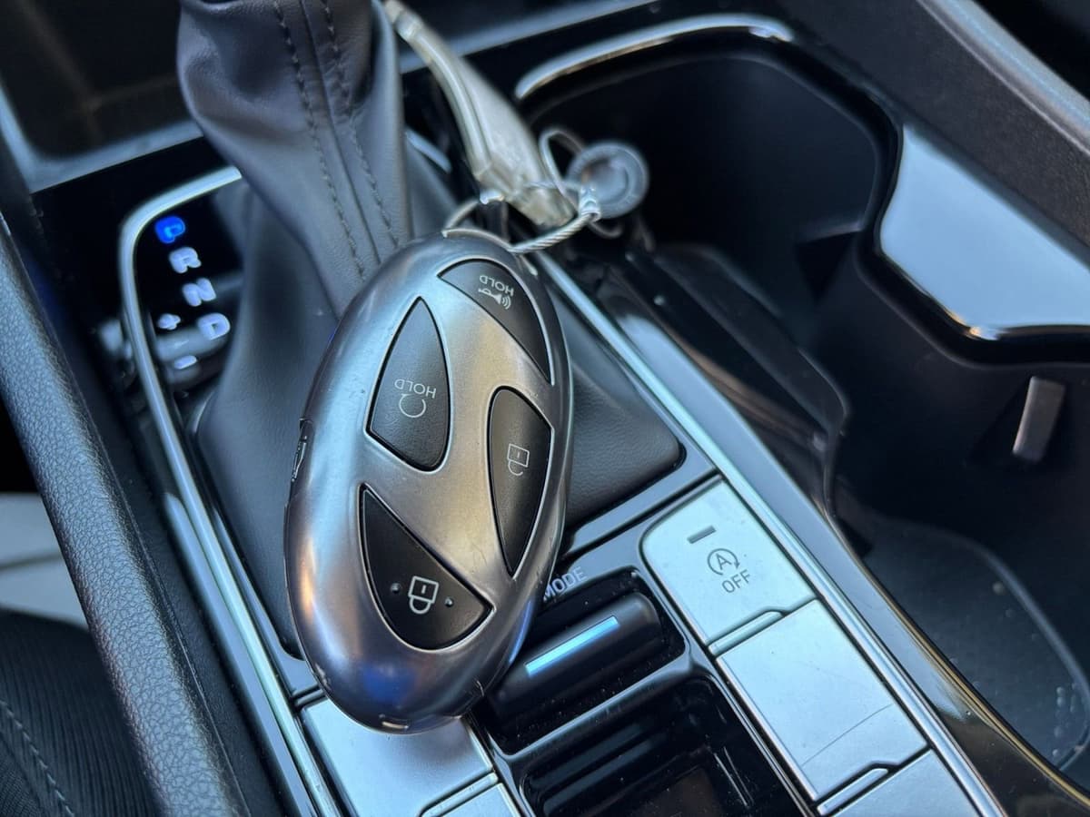 2025 Hyundai Tucson - Image 20