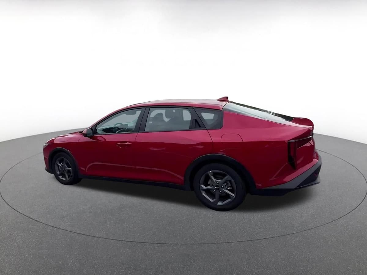 2025 Kia K4 - Image 7