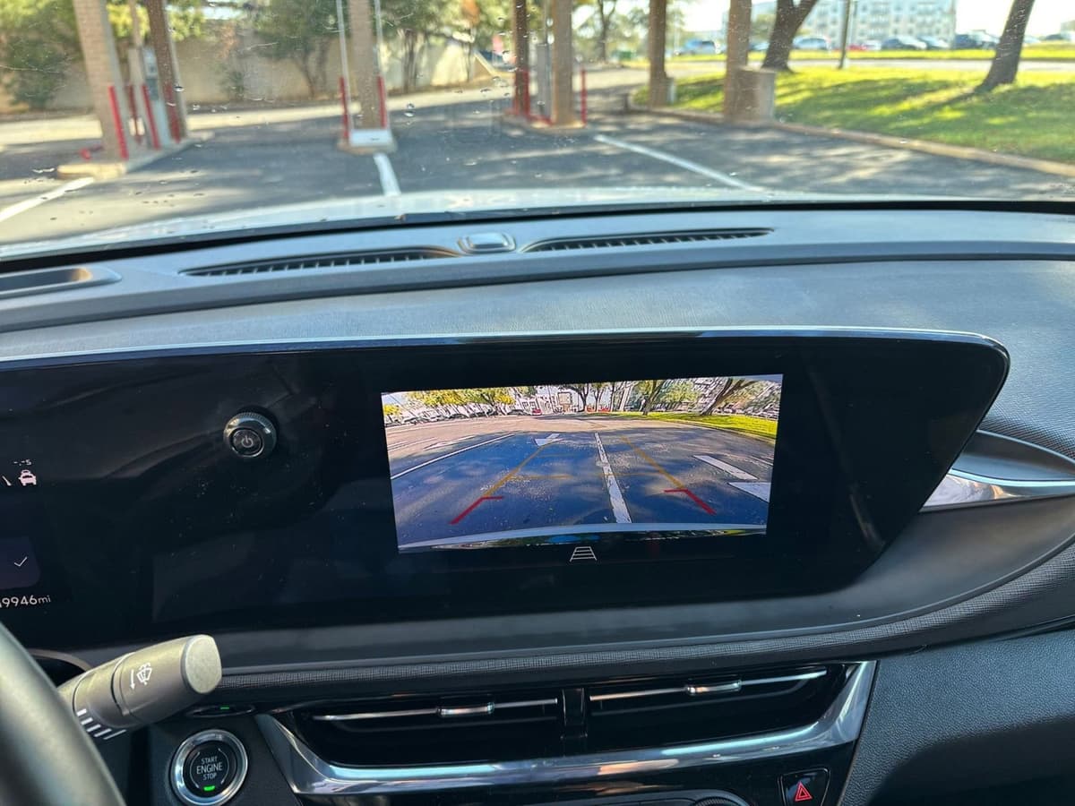 2025 Buick Envista - Image 17