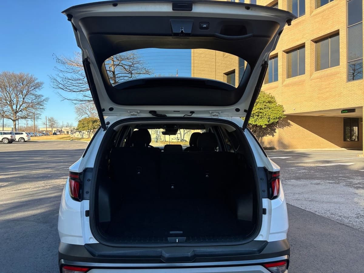 2025 Hyundai Tucson - Image 26