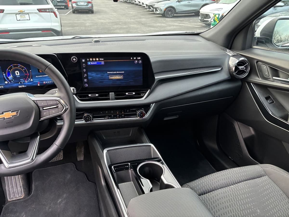 2025 Chevrolet Equinox - Image 29