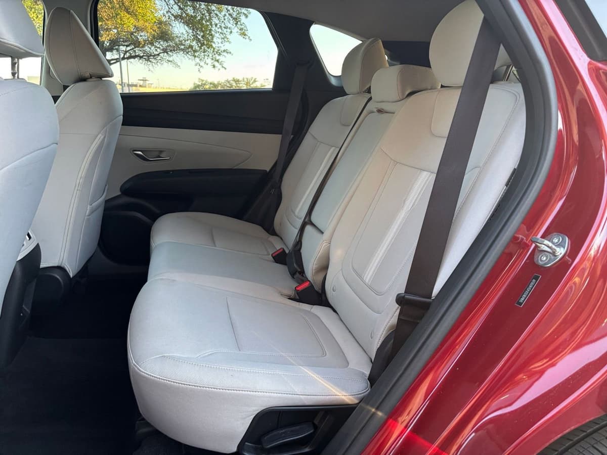 2025 Hyundai Tucson - Image 21