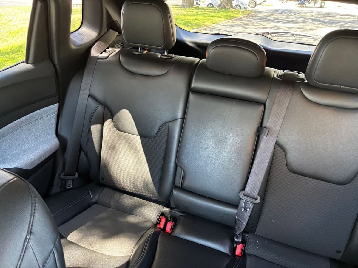 2025 Jeep Compass - Image 34