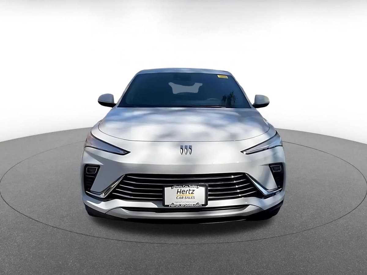 2025 Buick Envista - Image 5