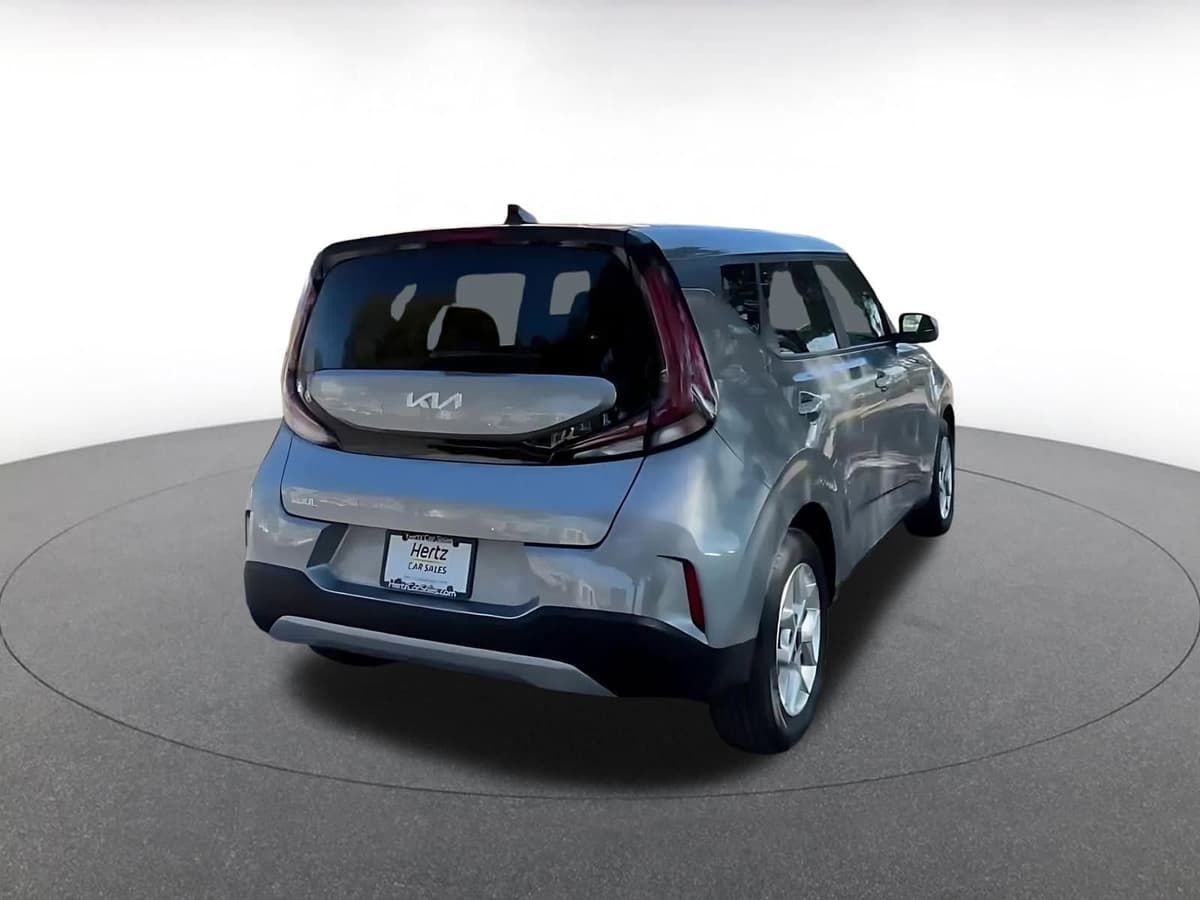 2025 Kia Soul - Image 13
