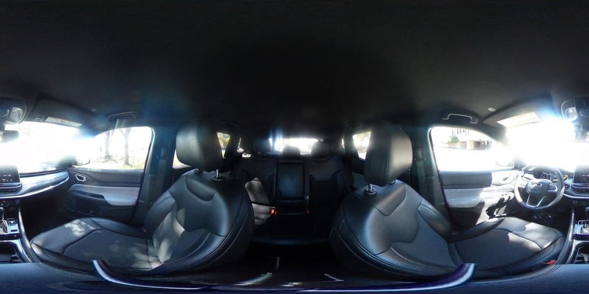 2025 Jeep Compass - Image 37