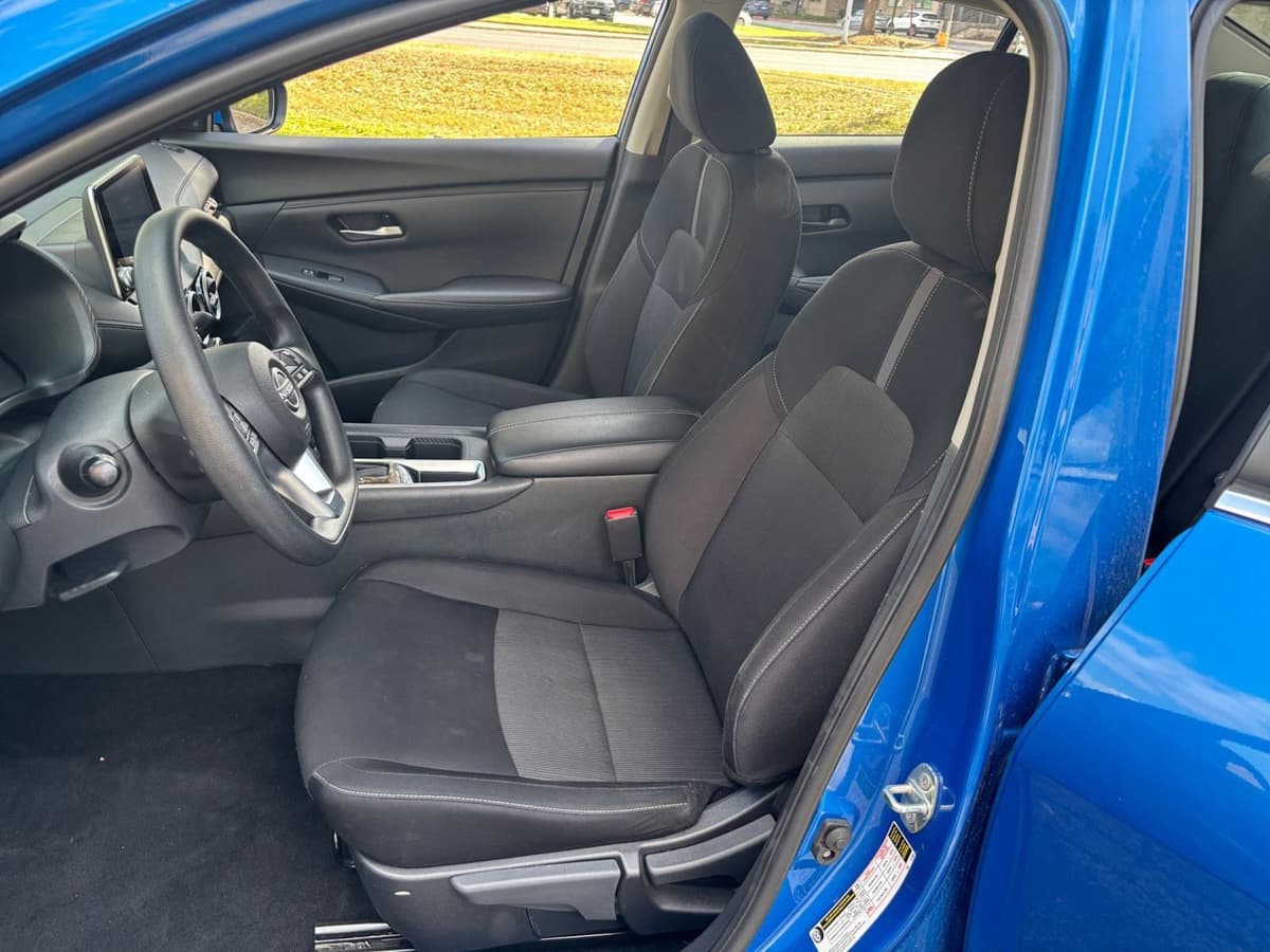 2025 Nissan Sentra - Image 31