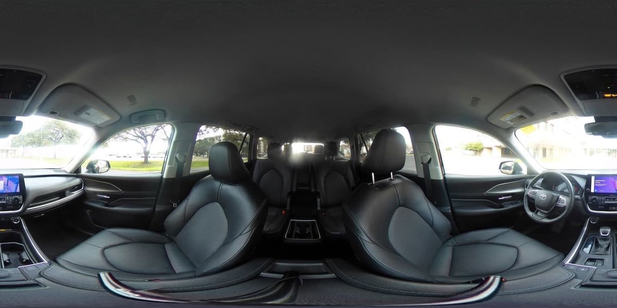 2025 Toyota Grand Highlander - Image 36